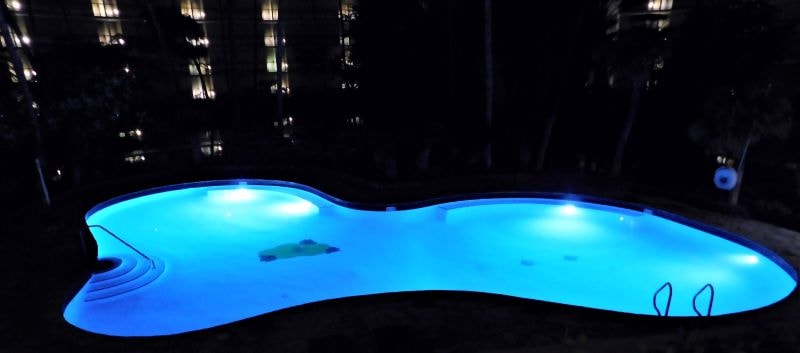 LED pool lights